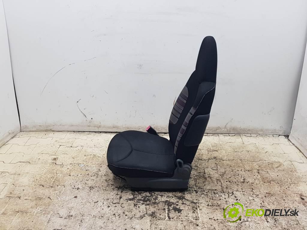 CITROEN C1 I 2009 50kW I 998 Sedadlo ľavy  (Sedačky, sedadlá)