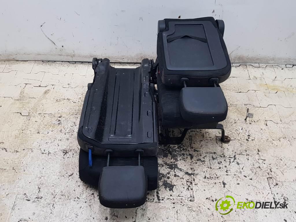 CITROEN BERLINGO II 2012 90 kW II 1560 Sedadlo pravy KOMPLET  (Sedačky, sedadlá)