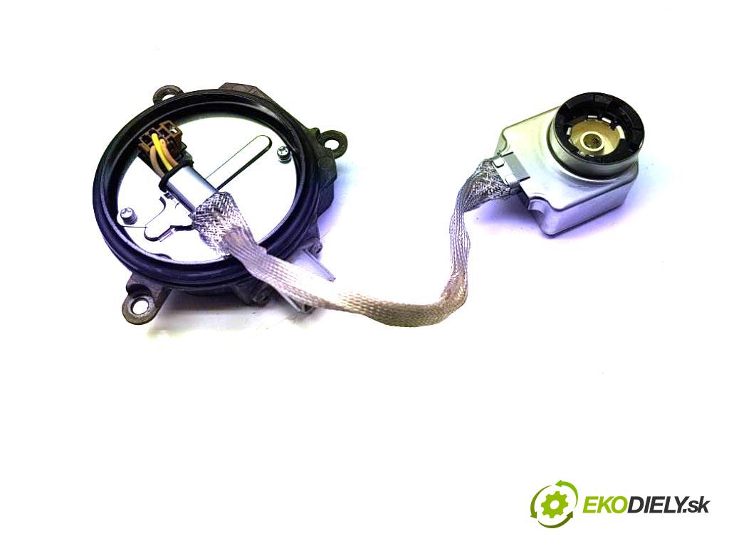 NISSAN X-TRAIL  2011 127kW   1995 Menič XENON EANA 11813179 (Riadiace jednotky xenónu)