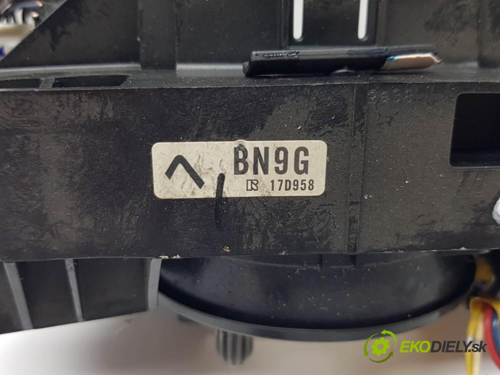 MAZDA 3 BK 2004 105 kW BK 1598 Prepínač kombinovaný BN9G 17D958 (Prepínače, spínače, tlačidlá a ovládače kúrenia)