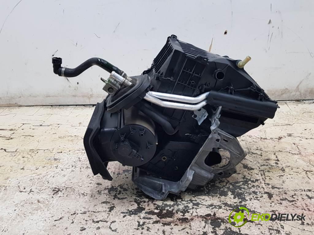 FORD S-MAX I 2.0 TDCI 2008 96 kW I 2.0 TDCI 1997 Výhrevné teleso, radiátor kúrenia 6G91-19B555LJ (Radiátory kúrenia)