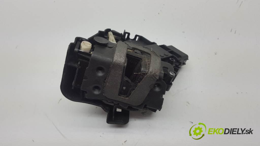 FORD S-MAX I 2.0 TDCI 2008 96 kW I 2.0 TDCI 1997 zámok zadní část levý 6PIN
