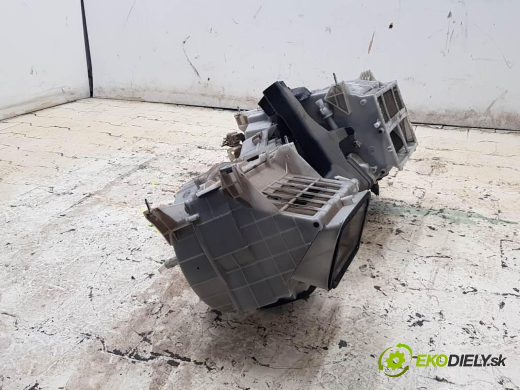 MITSUBISHI PAJERO IV 2007 125 kW IV 3200 Výhrevné teleso, radiátor kúrenia 4432107973 (Radiátory kúrenia)