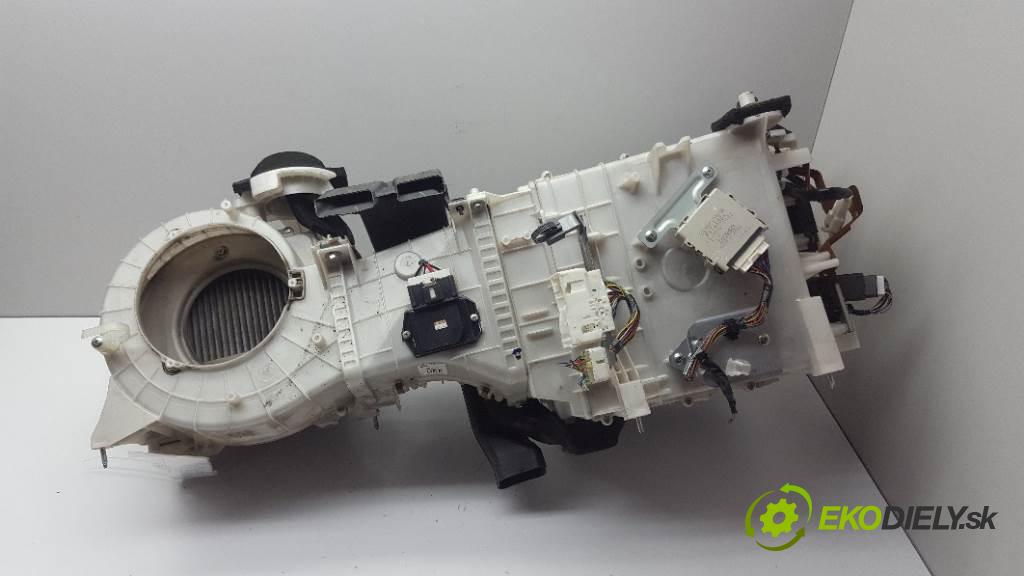 MITSUBISHI PAJERO IV 2007 125 kW IV 3200 Výhrevné teleso, radiátor kúrenia 4432107973 (Radiátory kúrenia)