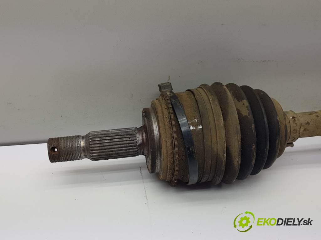 MITSUBISHI PAJERO IV 2007 125 kW IV 3200 Poloos pravá  (Poloosy)