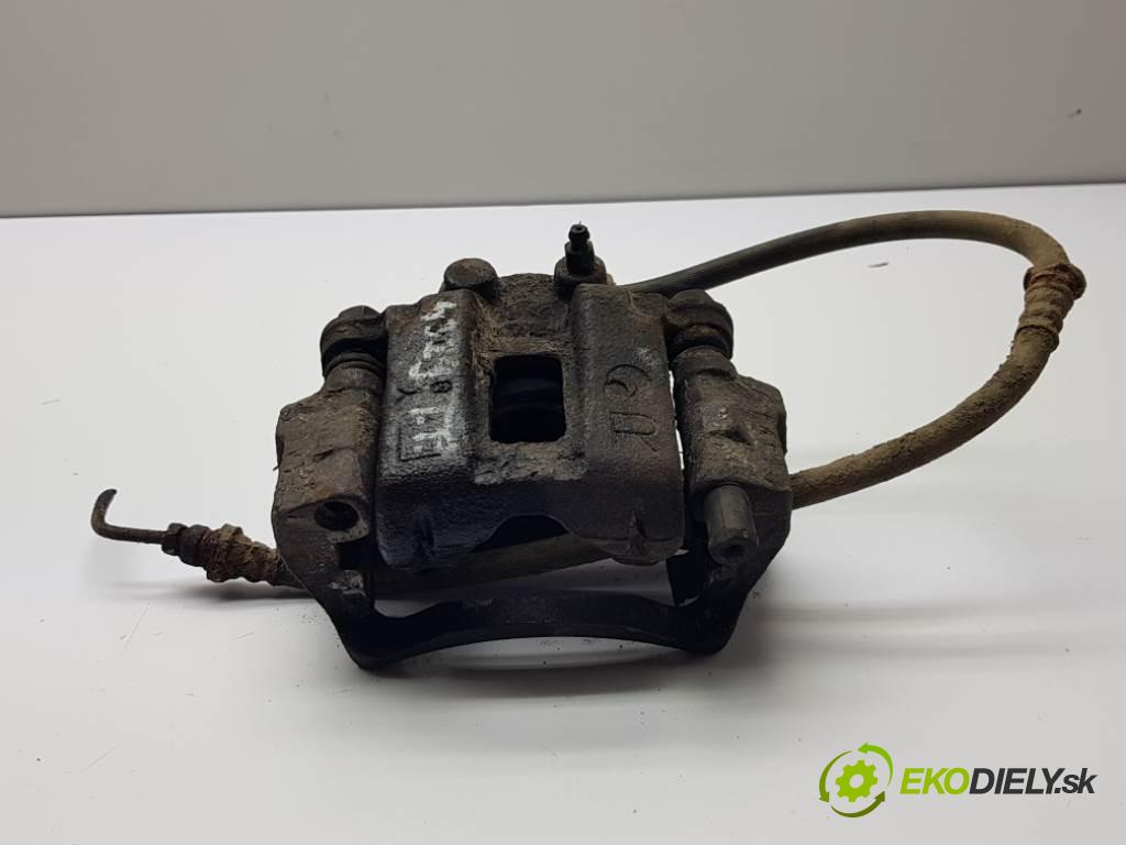 MITSUBISHI PAJERO IV 2007 125 kW IV 3200 Brzdič strmeň zad pravy  (Ostatné)