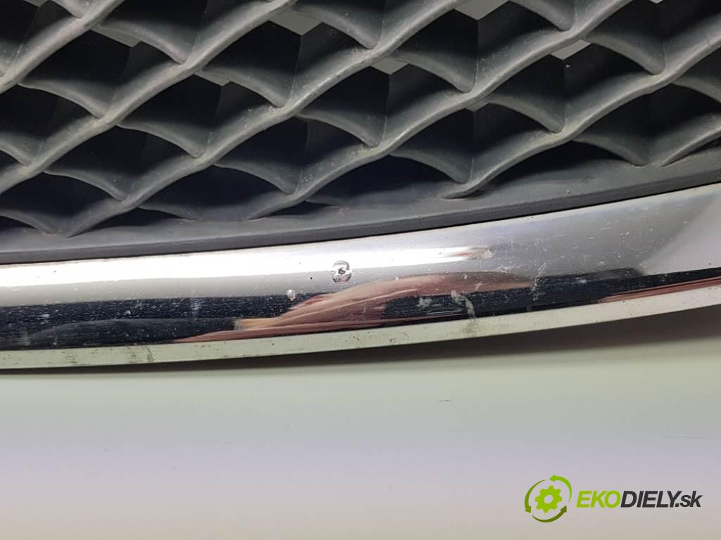 FORD C-MAX I 2005 85kW I 1753 mřížka maska 3M51R8138AG (Mřížky (masky) chladičů)