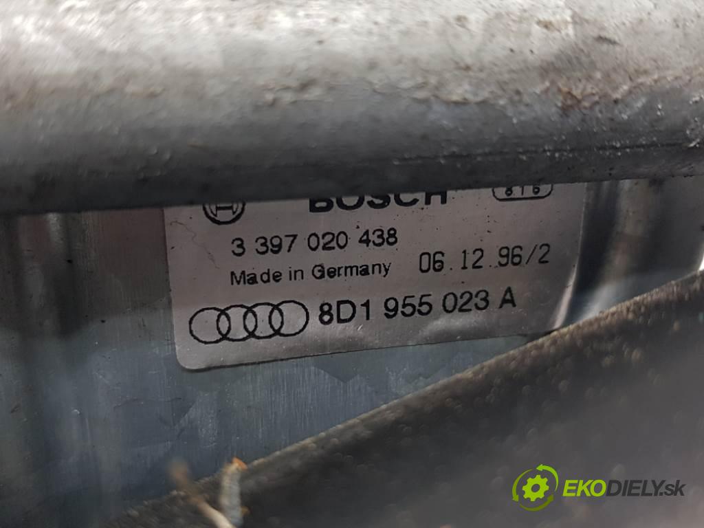 AUDI A4 B5 1998 110 kW B5 1896 Mechanizmus stieračov predný 8D1955023A 6PIN (Motorčeky stieračov predné)