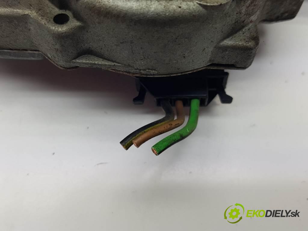 SEAT ALHAMBRA I 1999 0 kW I 1896 motorek stěračů zadní část 3PIN