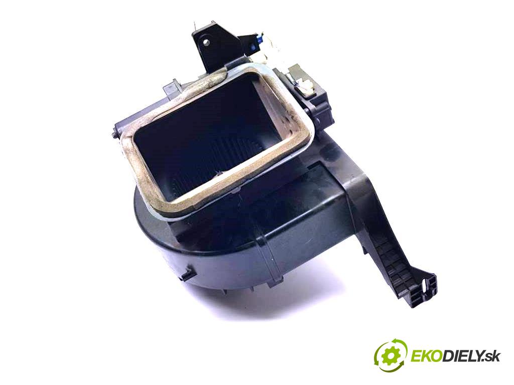 MAZDA 323 BJ 2001 72kW BJ 1598 Ventilátor ventilátor kúrenia 894000 (Ventilátory kúrenia)