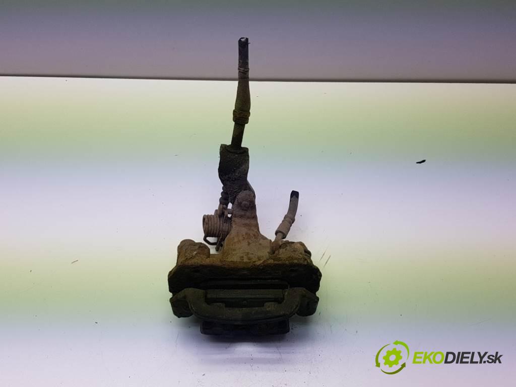 MAZDA 323 BJ 2001 72kW BJ 1598 Brzdič strmeň zad ľavy  (Ostatné)