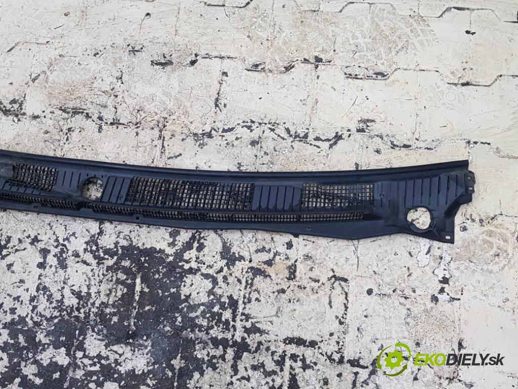 MITSUBISHI PAJERO IV 2007 125 kW IV 3200 Torpédo, plast pod čelné okno MR416416 (Torpéda)