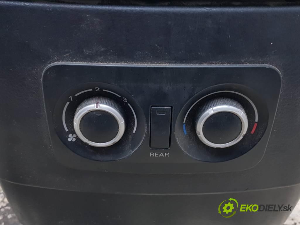 MITSUBISHI PAJERO IV 2007 125 kW IV 3200 Lakťová opierka  (Lakťové opierky)