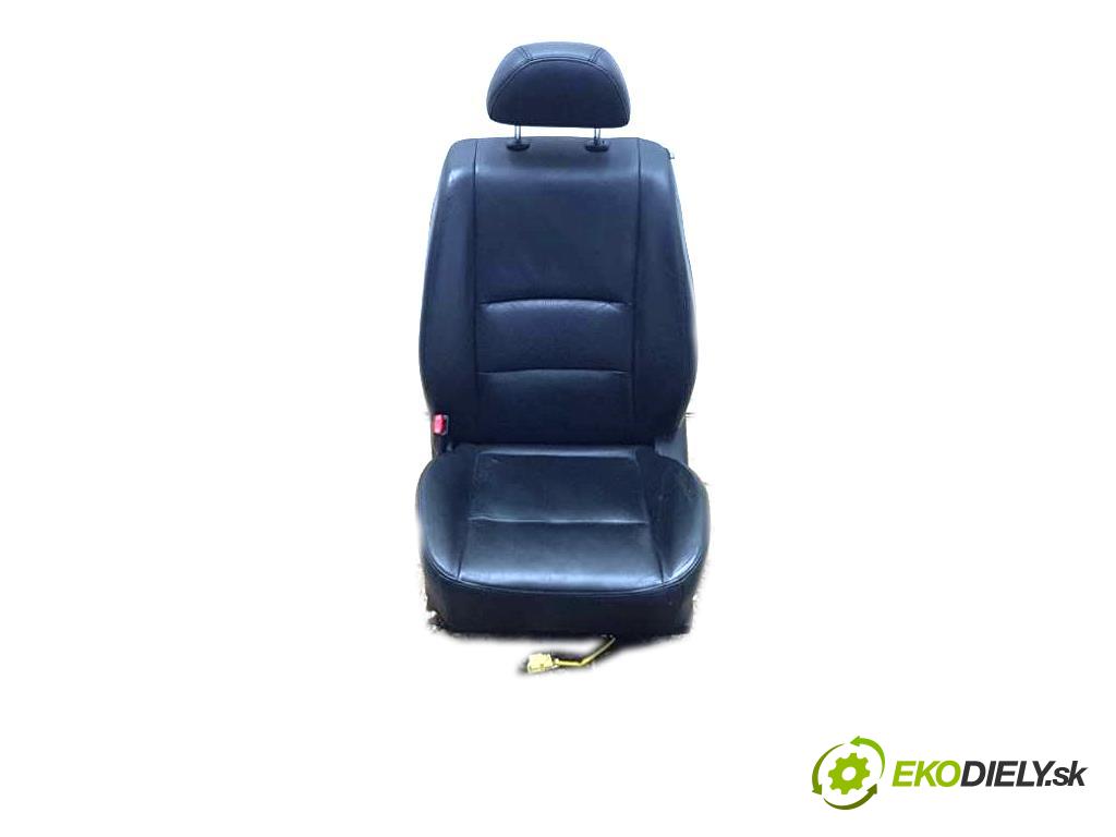 NISSAN MAXIMA A34 2005 258 kW A34 3498 Sedadlo ľavy PODGRZEWANY  (Sedačky, sedadlá)