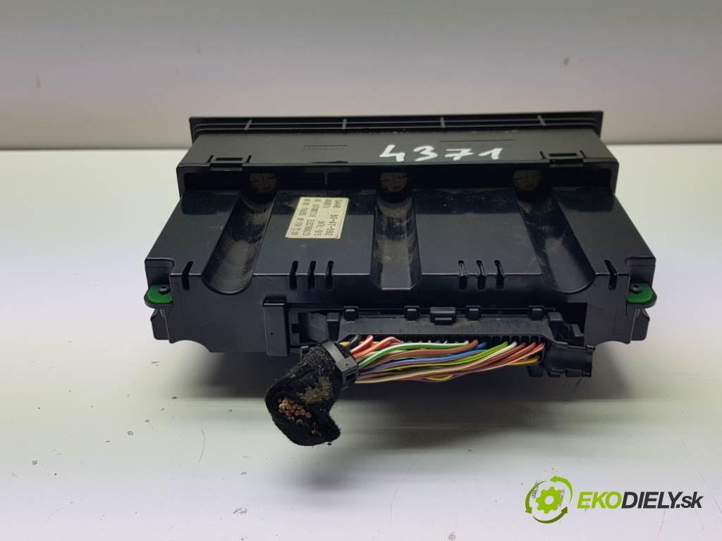SAAB 95 9-5 I 2022 150 kW 9-5 I 1985 Panel ovládania kúrenia 5047592 (Prepínače, spínače, tlačidlá a ovládače kúrenia)