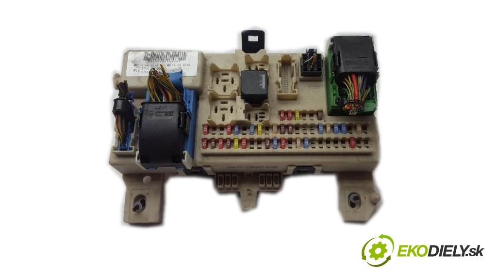 FORD FOCUS MK2 2006 90 kW MK2 1560 modul BSI 4M5T14A073AG (Pojistkové skříňky)