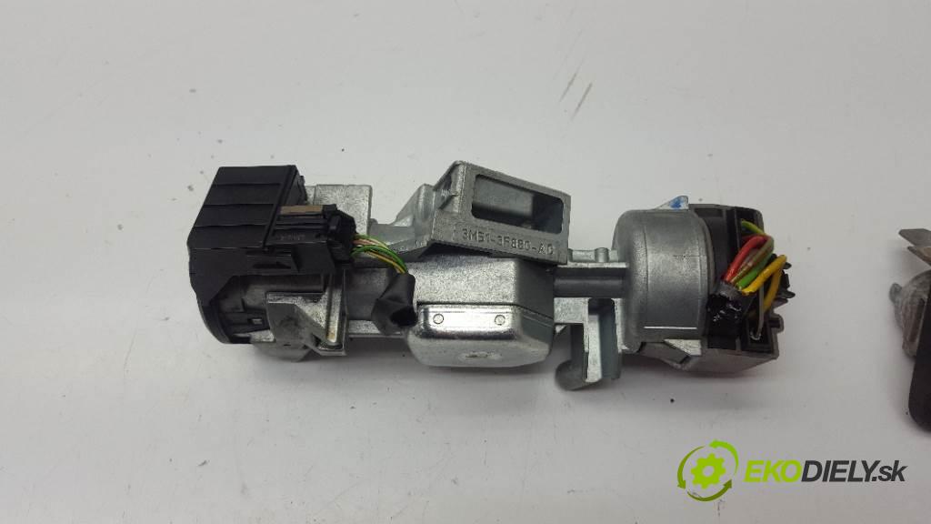 FORD FOCUS MK2 2006 90 kW MK2 1560 spinačka 3M513F88AC (Spínacie skrinky a kľúče)