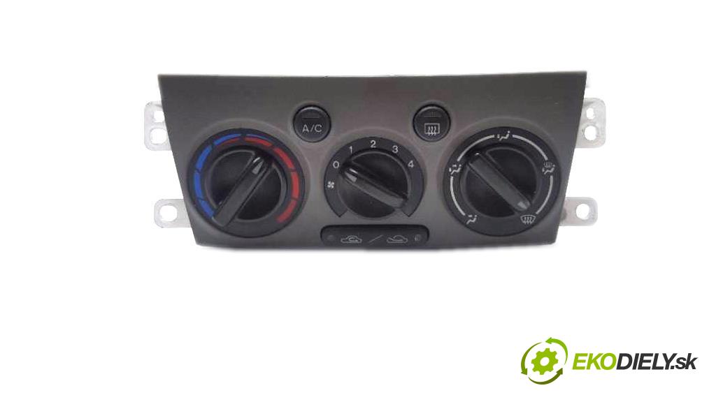 MAZDA PREMACY   2001 74kW   1840 Panel ovládania kúrenia CB08A (Prepínače, spínače, tlačidlá a ovládače kúrenia)