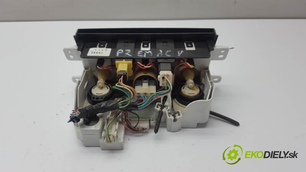 MAZDA PREMACY   2001 74kW   1840 Panel ovládania kúrenia CB08A (Prepínače, spínače, tlačidlá a ovládače kúrenia)