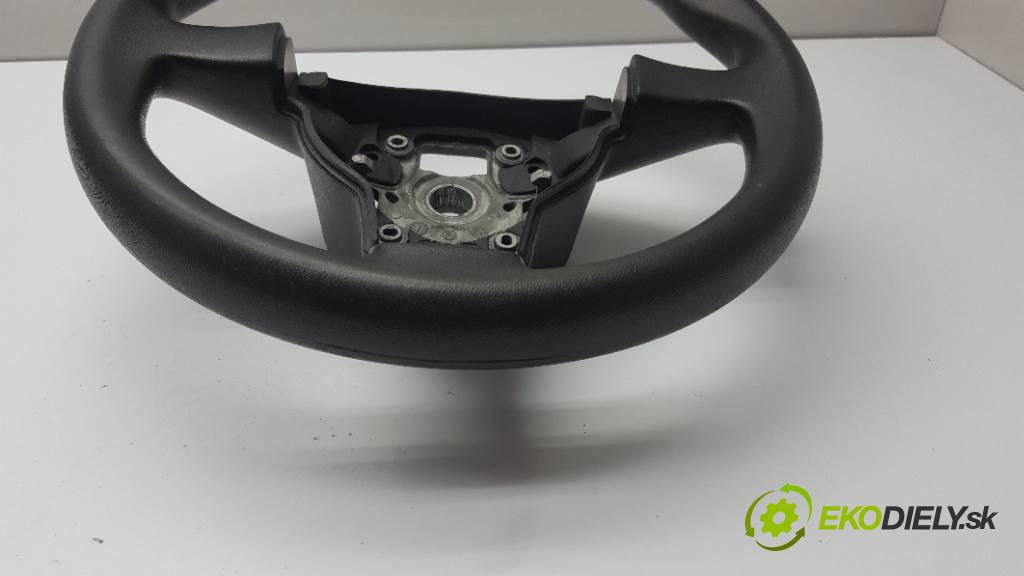 SEAT ALTEA   2006 105 kW   1524 Volant 5P0419091 (Volanty)