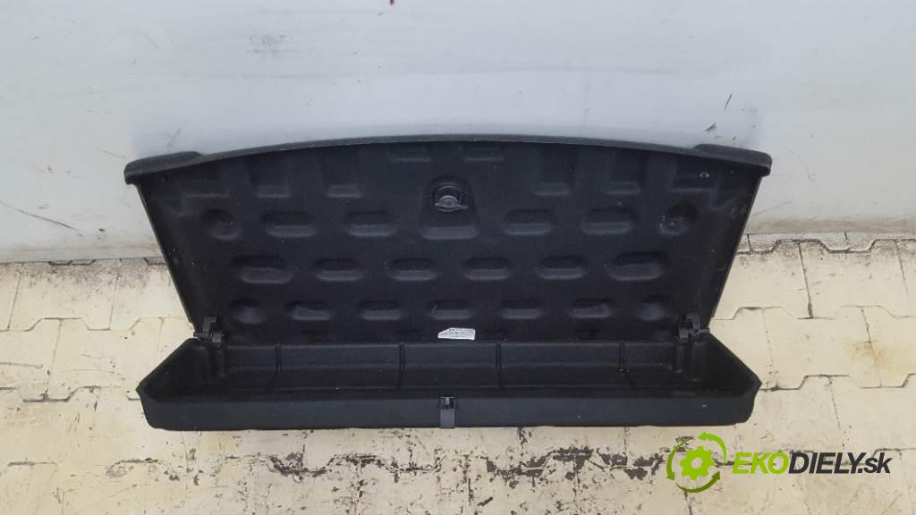 SEAT ALTEA   2006 105 kW   1524 Pláto zadná 5P0867134C (Pláta zadné)