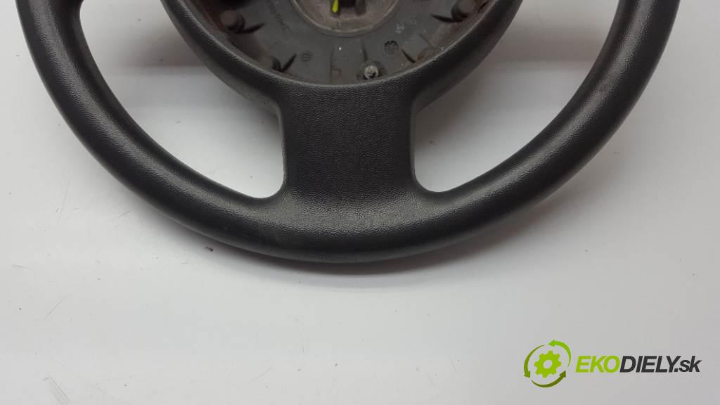 OPEL CORSA C 2001 58 kW C 973 Volant  (Volanty)