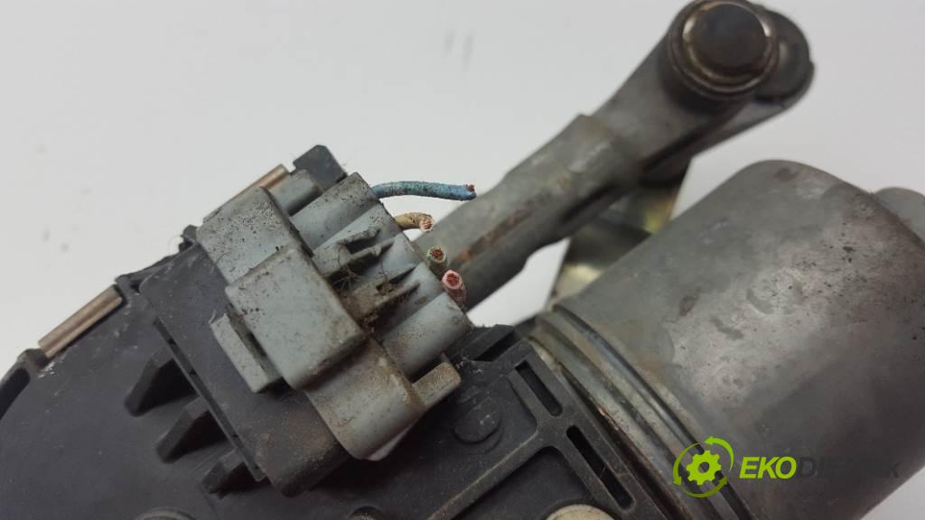 PEUGEOT 407 SW 2007 80kW SW 1560 Motorček stieračov predný 9661812180 4PIN (Motorčeky stieračov predné)