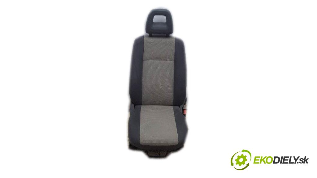 FIAT PANDA II VAN 2007 0 kW II VAN 1108 Sedadlo pravy  (Sedačky, sedadlá)