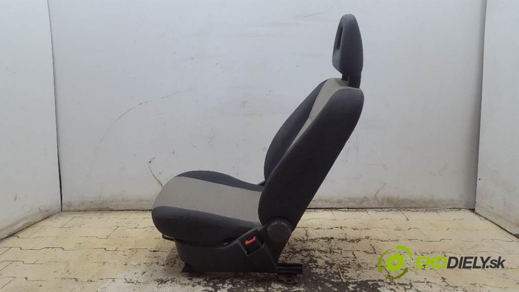 FIAT PANDA II VAN 2007 0 kW II VAN 1108 Sedadlo pravy  (Sedačky, sedadlá)