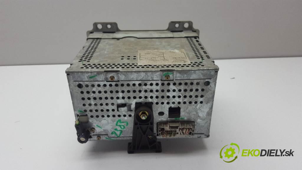 FORD FUSION   2003 59kW   1388 RADIO 4S6118K876BA (Audio zariadenia)