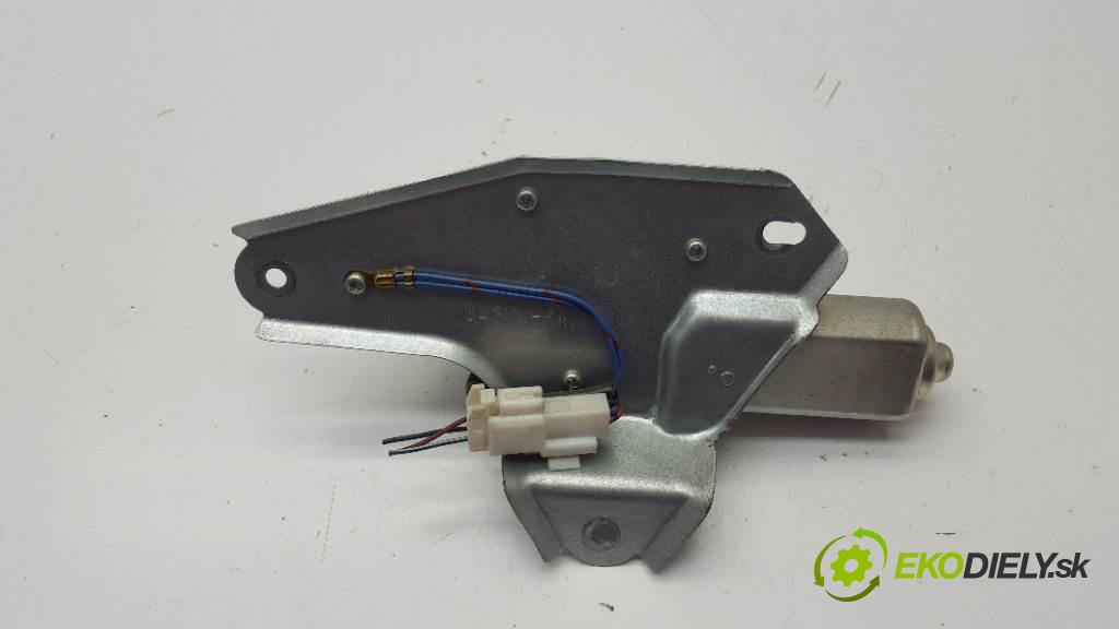 MAZDA 2 DY 2004 50kW DY 1399 motorek stěračů zadní část 34376-581 5PIN
