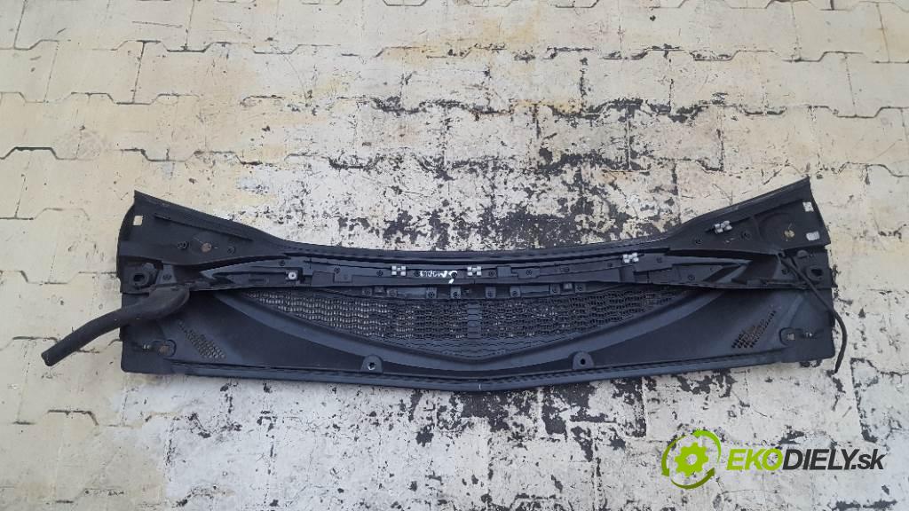 RENAULT MODUS I 2005 78kW I 1461 Torpédo, plast pod čelné okno 8200213840/8200213680 (Torpéda)
