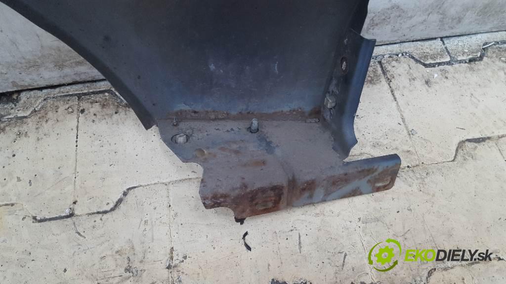 CHRYSLER 300-SERIES  1999     3.5 blatník přední část levý