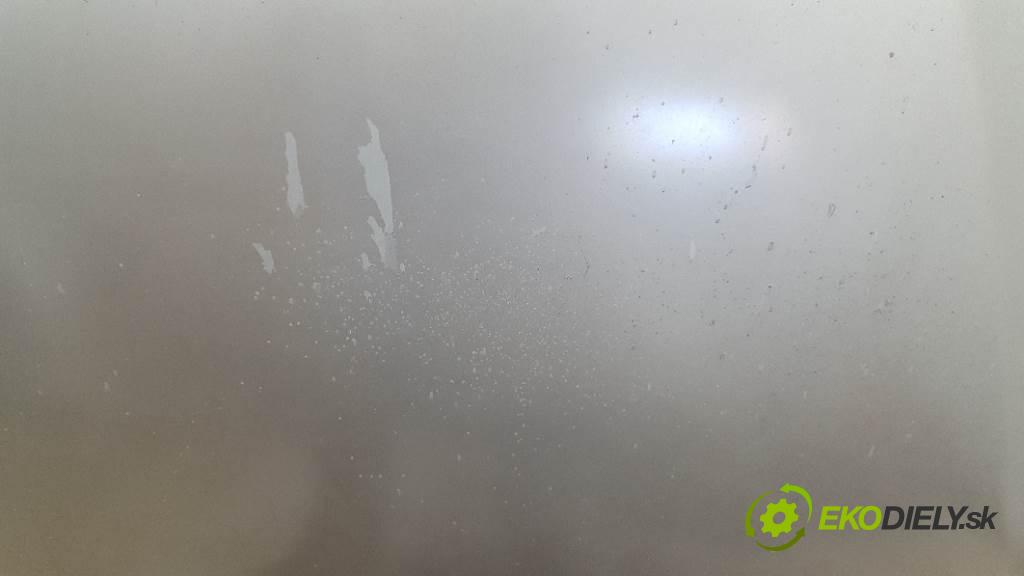 CHRYSLER 300-SERIES  1999     3.5 kapota