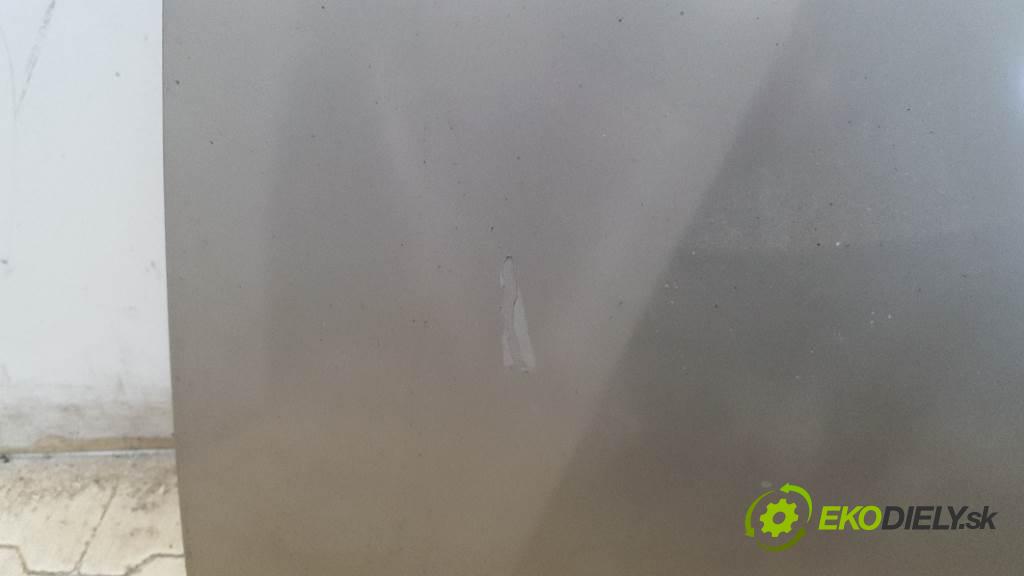 CHRYSLER 300-SERIES  1999     3.5 kapota