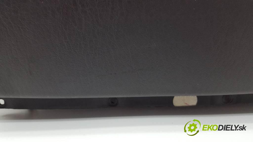 CHRYSLER 300-SERIES  1999    3.5 Priehradka, kastlík spolujazdca  (Priehradky, kastlíky)