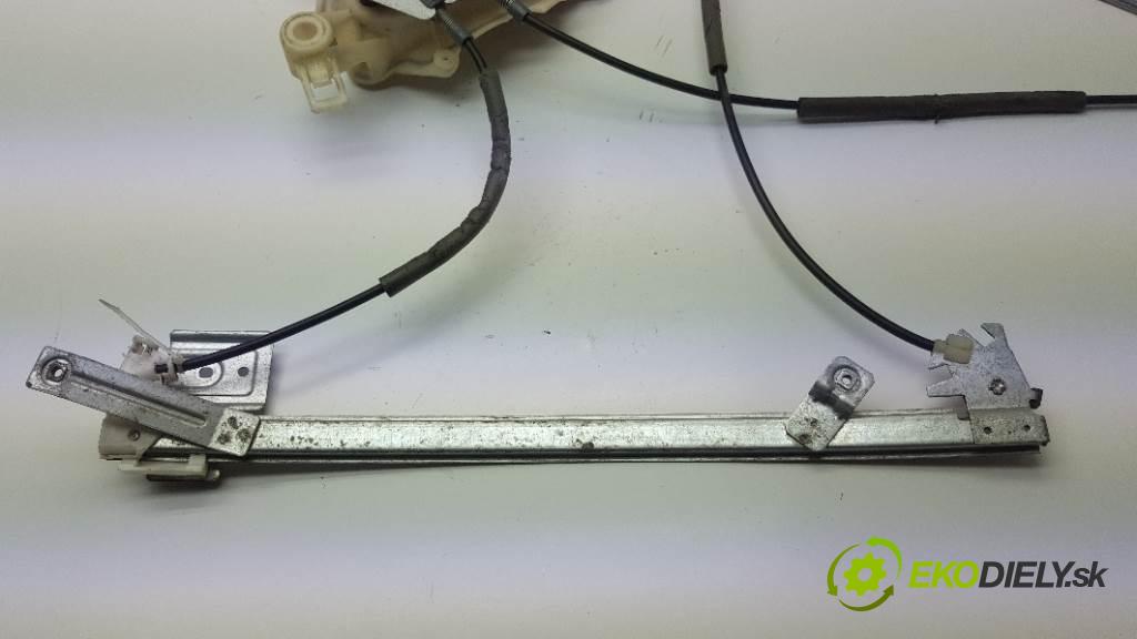 VOLKSWAGEN LUPO 1.4 TDI 2002 75 kW 1.4 TDI 1422 mechanismus okna přední část levý 1K0959793C