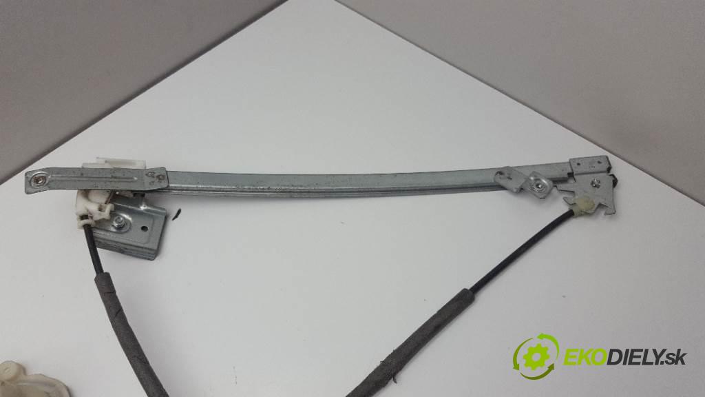 VOLKSWAGEN LUPO 1.4 TDI 2002 75 kW 1.4 TDI 1422 mechanismus okna přední část levý 1K0959793C