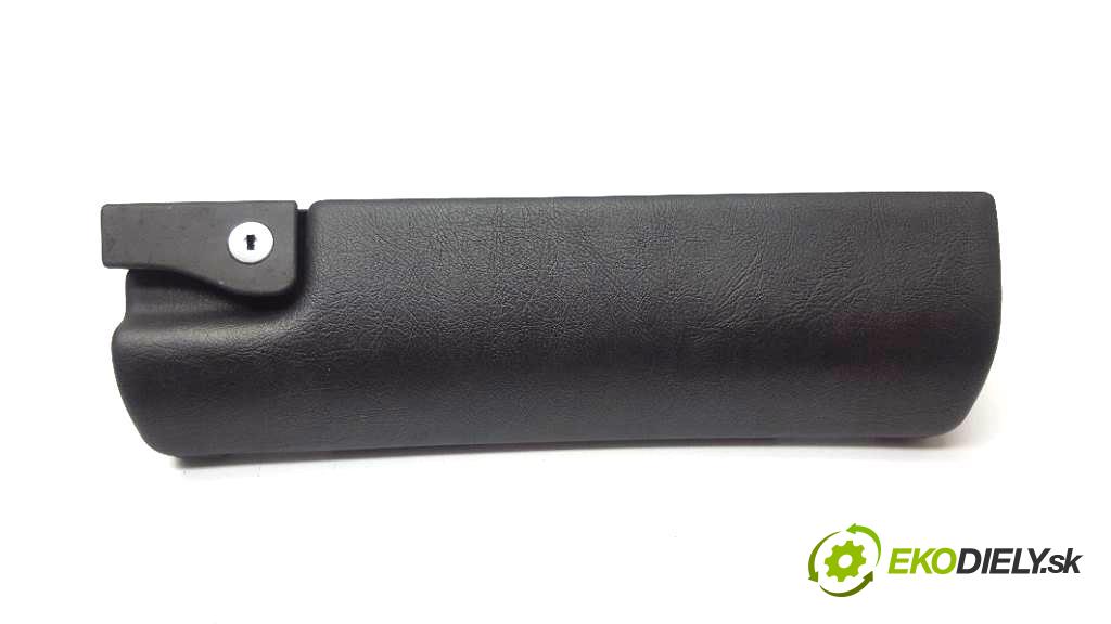 MERCEDES-BENZ W210    W208  Priehradka, kastlík spolujazdca  (Priehradky, kastlíky)