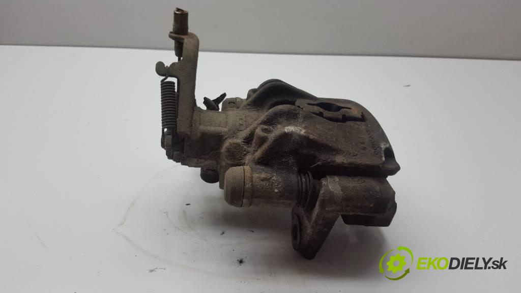 IVECO DAILY 35 S13 2005 92kW 35 S13 2800 Brzdič strmeň zad ľavy BREMBO (Ostatné)