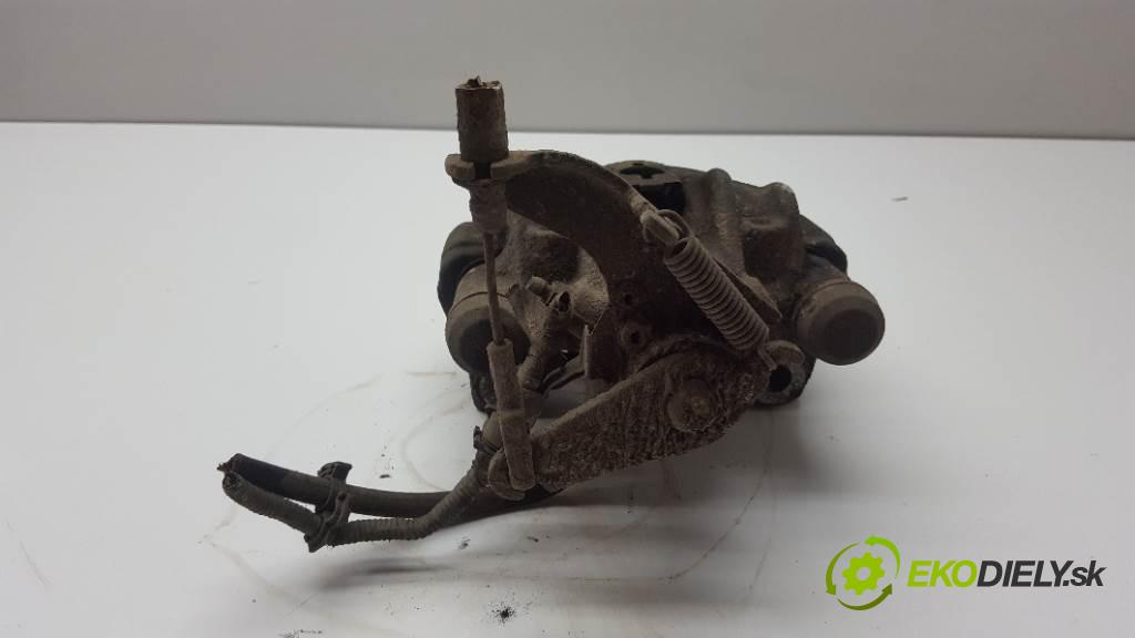 IVECO DAILY 35 S13 2005 92kW 35 S13 2800 Brzdič strmeň zad ľavy BREMBO (Ostatné)