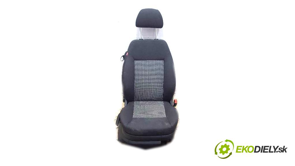 SEAT IBIZA IV 2006 75 kW IV 1390 Sedadlo pravy GRZANY (Sedačky, sedadlá)