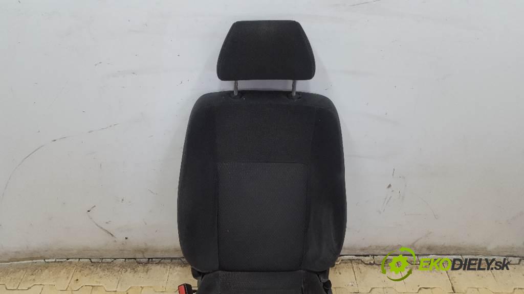 FORD MONDEO MK3 2002 92kW MK3 1798 Sedadlo ľavy GRZANY (Sedačky, sedadlá)