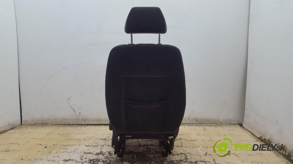 FORD MONDEO MK3 2002 92kW MK3 1798 Sedadlo ľavy GRZANY (Sedačky, sedadlá)