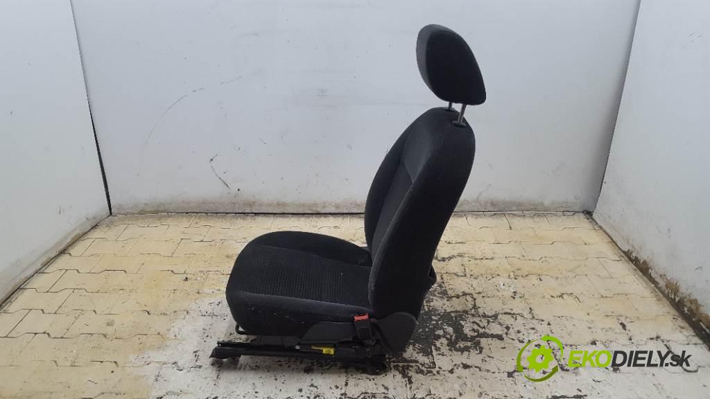 FORD FOCUS II MK2 2007 116 kW II MK2 1753 Sedadlo pravy  (Sedačky, sedadlá)