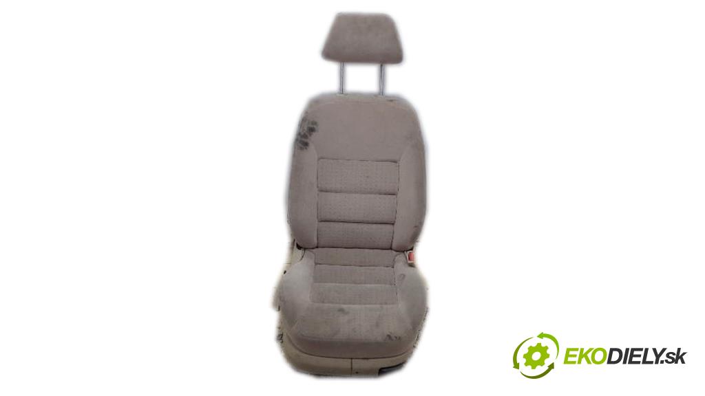 VOLKSWAGEN GOLF IV 1993 55KW IV 1598 Sedadlo pravy  (Sedačky, sedadlá)