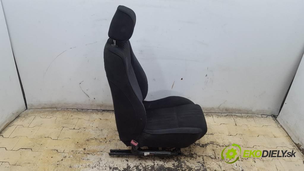 ALFA ROMEO 159        sedadlo levý WELUROWY (Sedačky, sedadla)