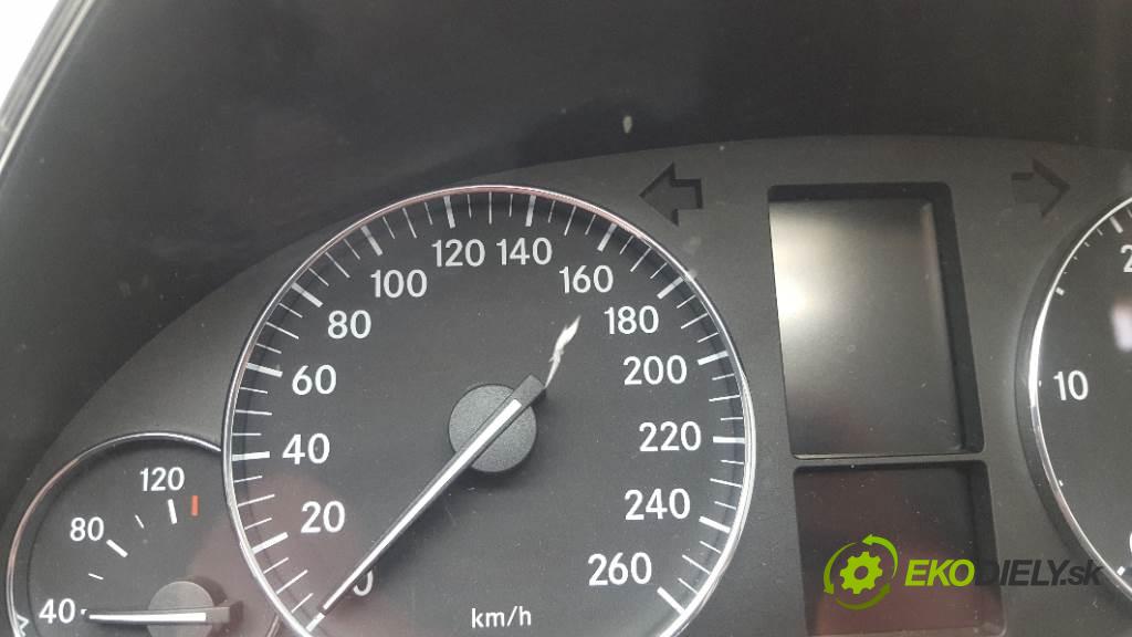 MERCEDES W203 C220 CDI 2006 150 kW C220 CDI 2148 Prístrojovka 2035405148 (Prístrojové dosky, displeje)