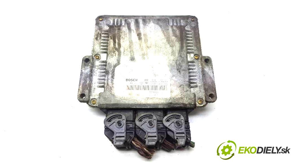 RENAULT ESPACE IV  2003 110 kW   2188 riadiaca jednotka Motor 0281011325/8200309318 (Riadiace jednotky)