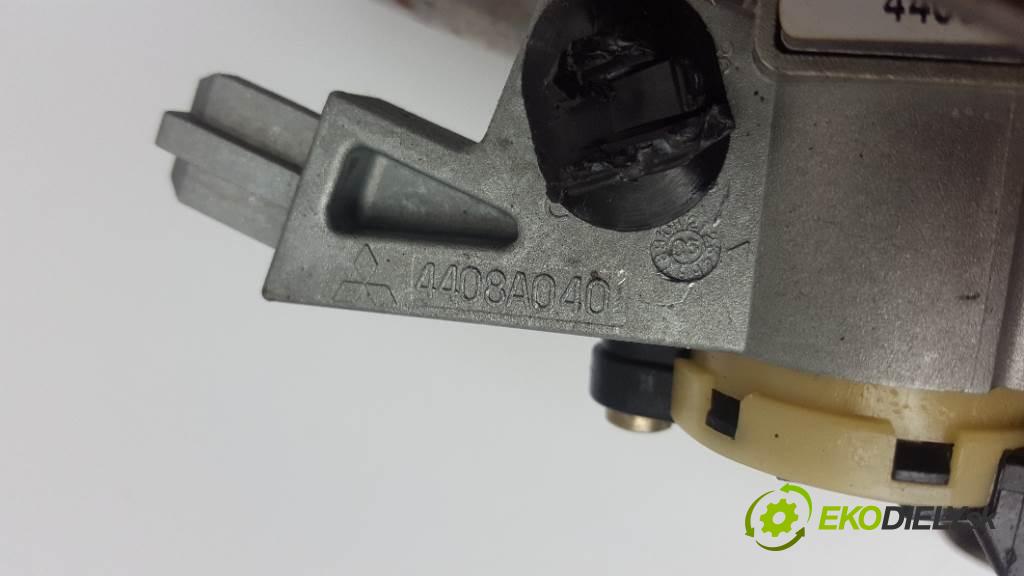 SMART FORFOUR I 2005 55kw I 1124 Hriadeľ, tyč volantu 4408A040 (Tyče riadenia (volantu))